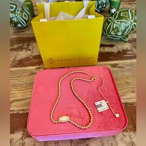 Elisa Gold Beaded Necklace with Mother of Pearl pendant